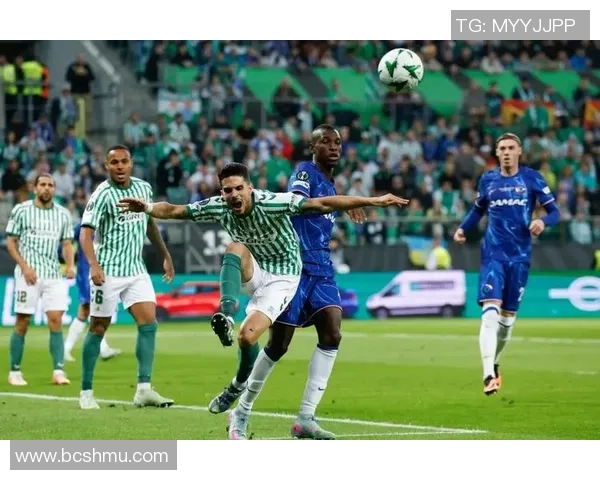 比达尔对贝蒂斯新援表现感到满意，赞扬球队引援有方