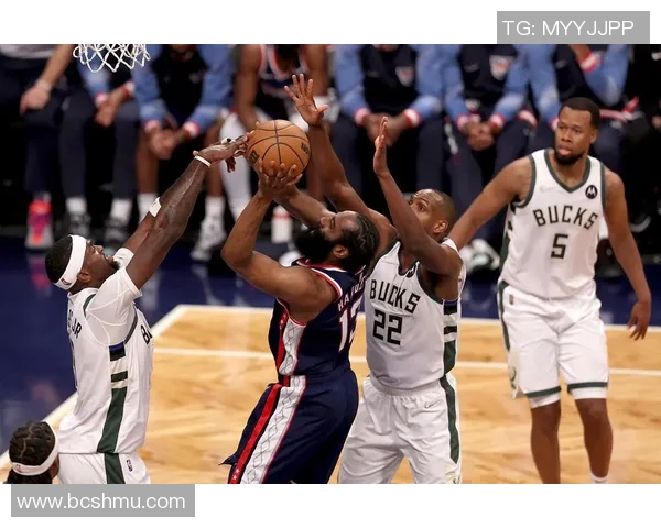 字母哥再砍60+，雄鹿横扫老鹰，取得七连胜，展现无敌统治力